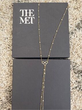 The Met Store Royal Tudor Y-Necklace